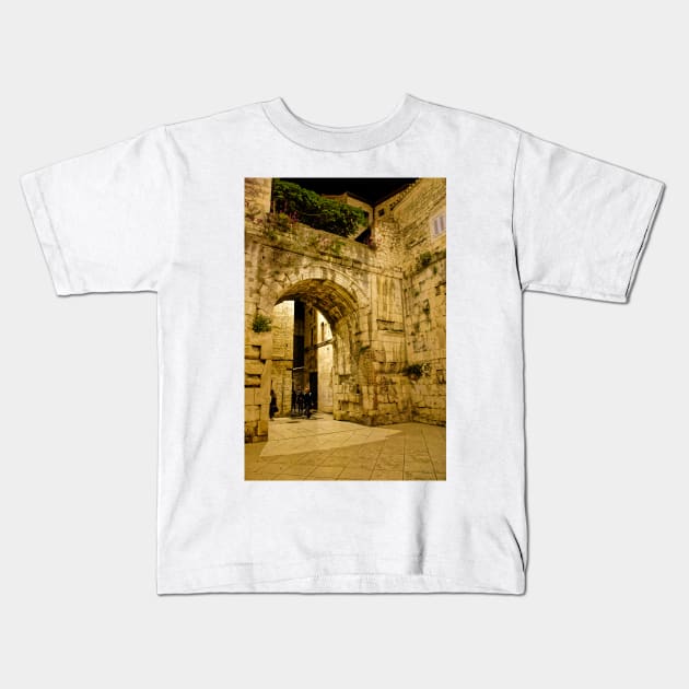 Inside the Golden Gate to Split Kids T-Shirt by BrianPShaw